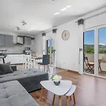Apartman Campo With A Private Pool